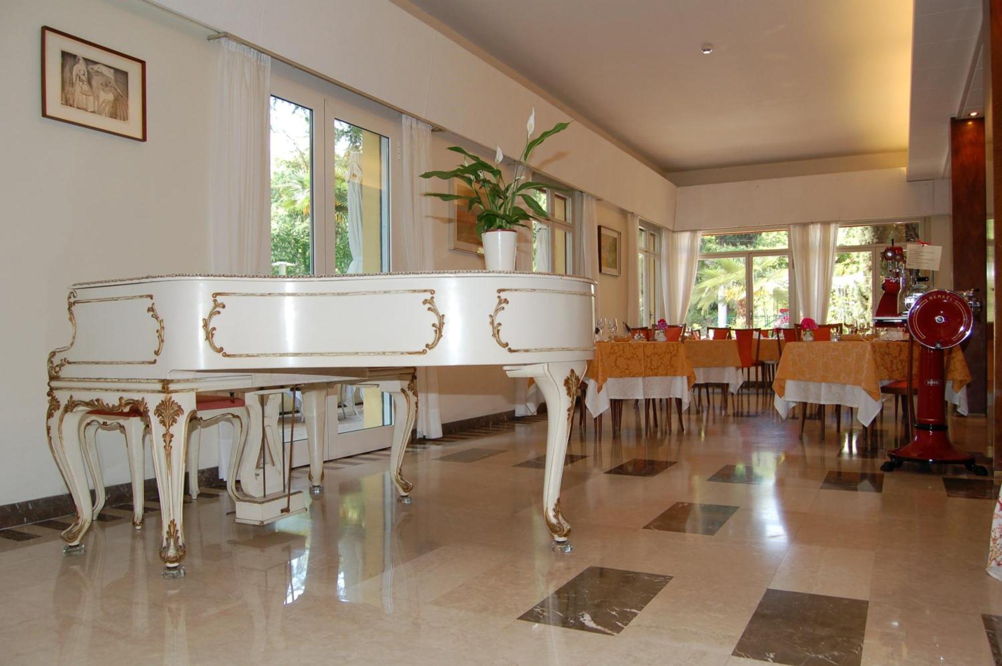 Hotel Broglia Sirmione Exteriér fotografie